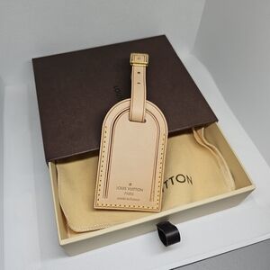 BNIB Louis Vuitton Vachetta Leather Travel ID Tag